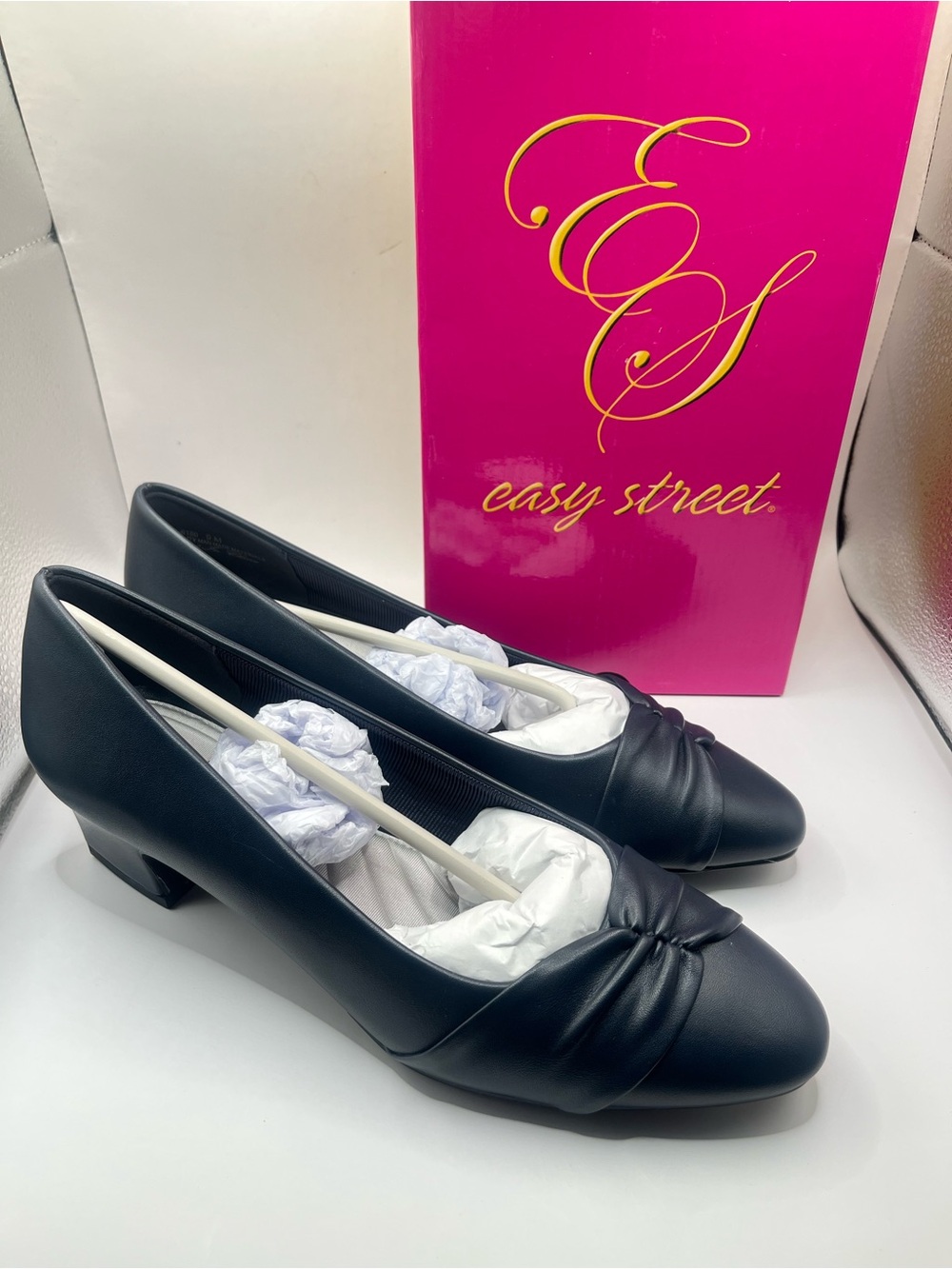 Easy Street  New Lyanna Navy Women's 9M Low Heel Knot Pump